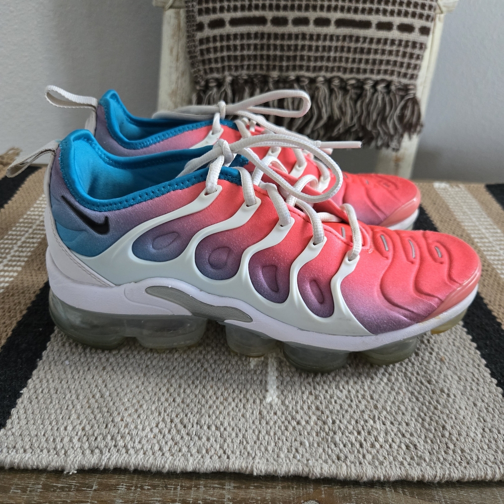 Nike Pink and Blue Gradient Women's Sneakers